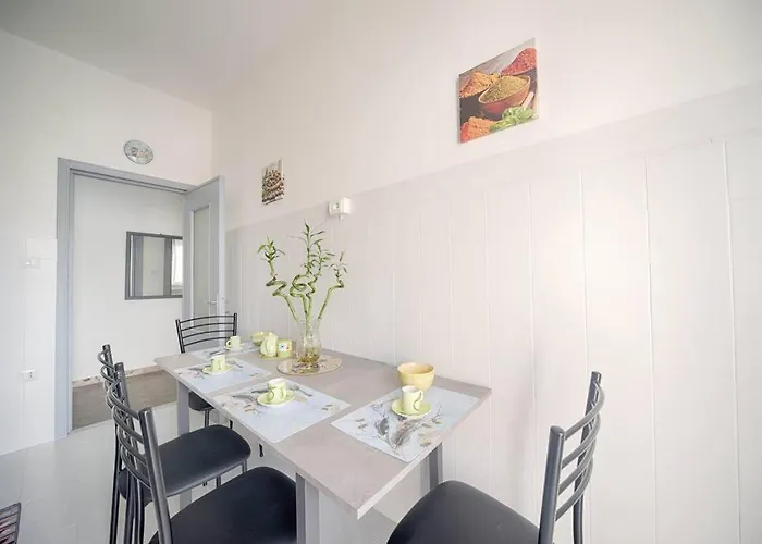 Helichrysum Hospitality Ampio Trilocale Al Centro Di Olbia Lejlighed Olbia