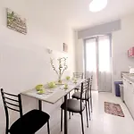 Helichrysum Hospitality Ampio Trilocale Di 85mq Nel Centro Storico Di Appartamento