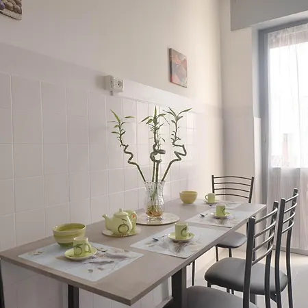 Helichrysum Hospitality 85mq Relax Nel Centro Di * أولبيا