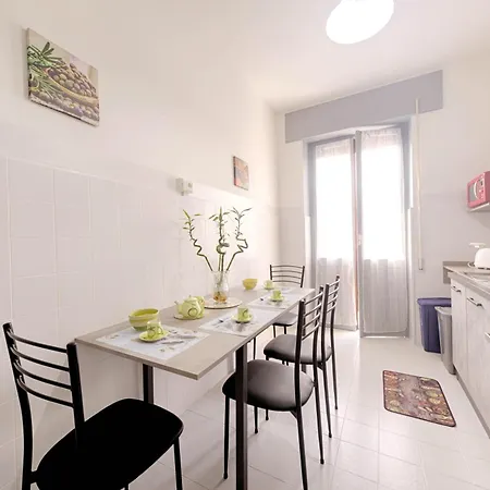 Helichrysum Hospitality 85mq Relax Nel Centro Di شقة