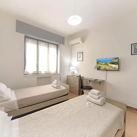 Helichrysum Hospitality 85mq Relax Nel Centro Di شقة