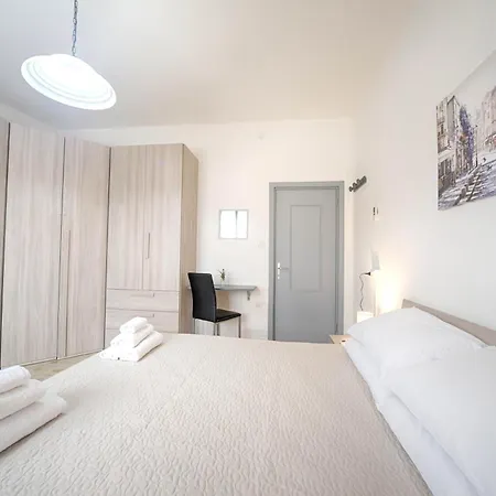 Helichrysum Hospitality 85mq Relax Nel Centro Di شقة *
